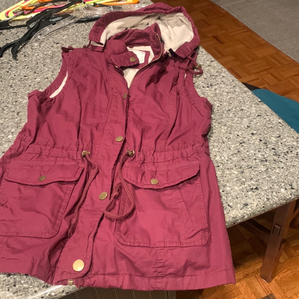 YMI lined cotton vest with detailing as pictured. Burgundy, XL